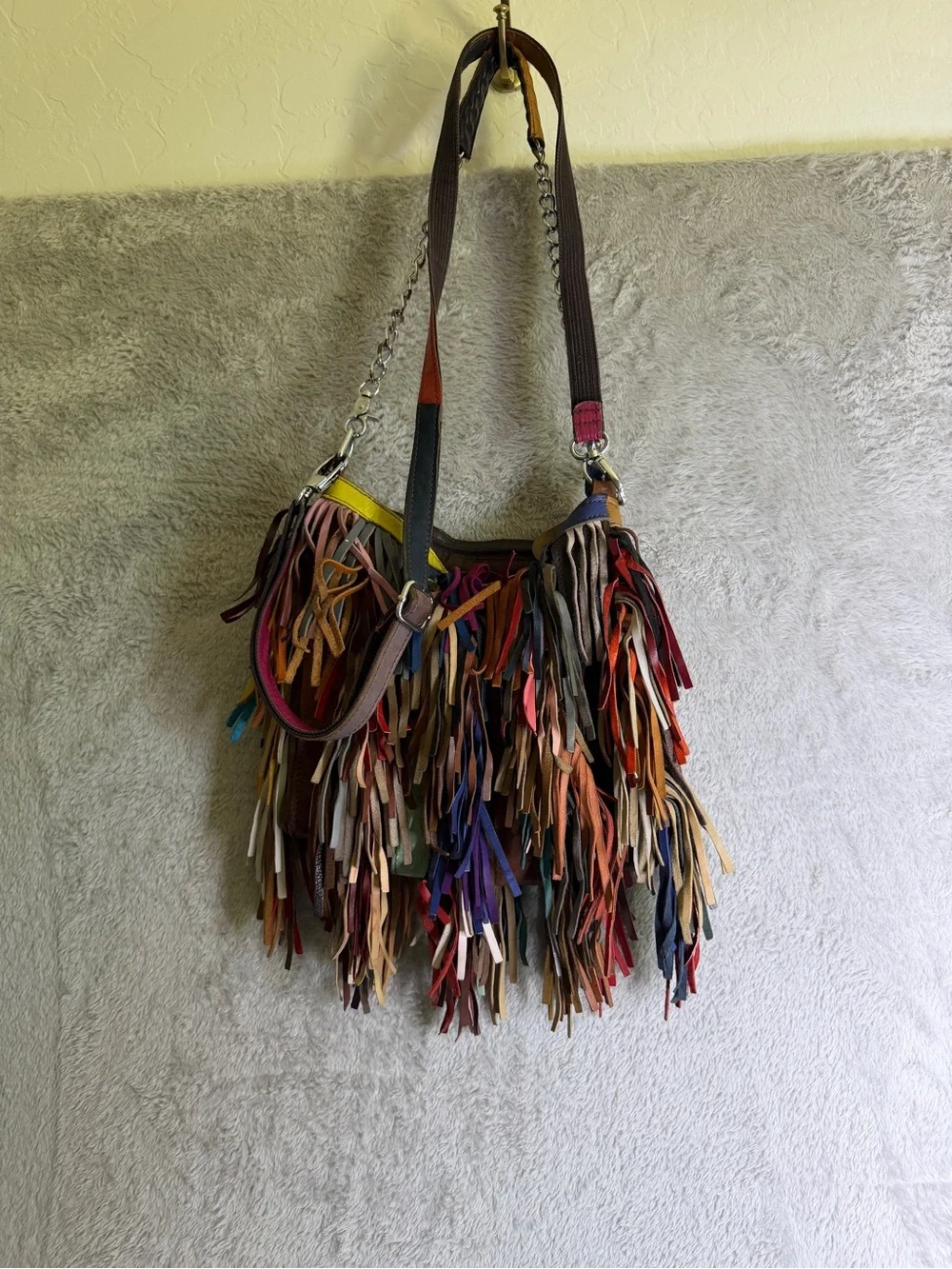 Vintage Fringe Crossbody Bag in Multicolor - Picture 2 of 4